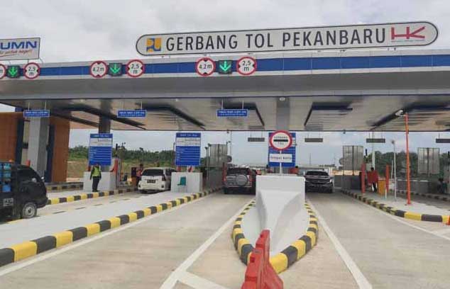 Gerbang Tol Pekanbaru-Dumai