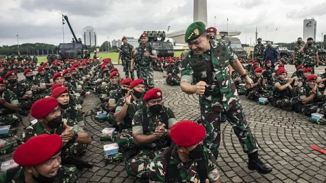 Dudung Ingatkan Prajurit TNI AD Agar Tak Seperti Ayam Sayur Hadapi Kelompok Radikal